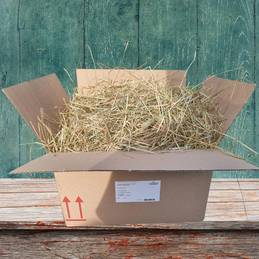 ERSTER SCHNITT Heu Bergwiesenheu Nager Kaninchen Nagetiere Kleintiere 1,5 kg